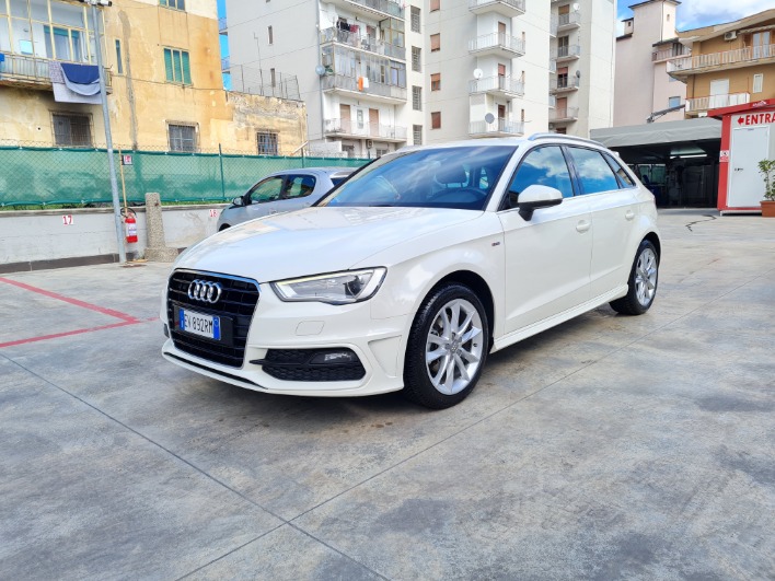 "AUDI A3  SPORTBACK 1.6 105CV  S-LINE"