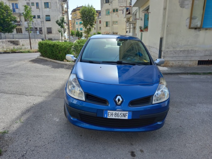 "Renault Clio 1.5 cc anno 2008"