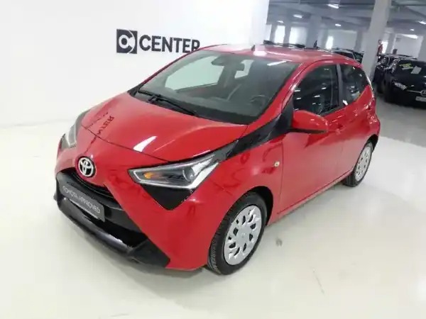 "Toyota Aygo Connect 1.0 VVT-i 72 CV 5 porte x-cool - Info: 39"