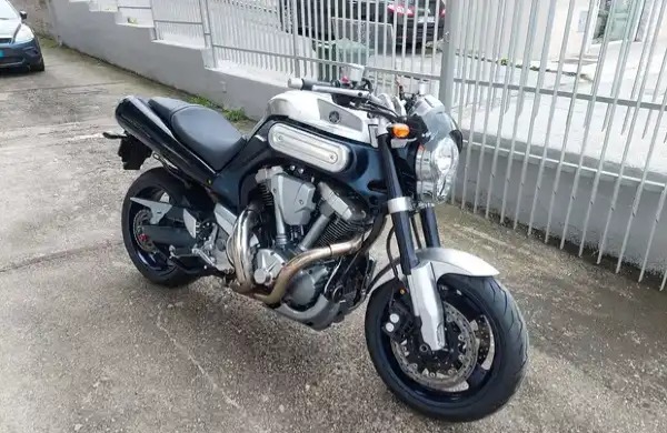 "Yamaha MT-01 consegna a domicilio e garanzia"