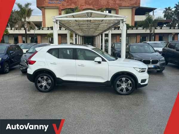 "Volvo XC40 2.0 d4 Inscription awd geartronic+Tetto panoramico"