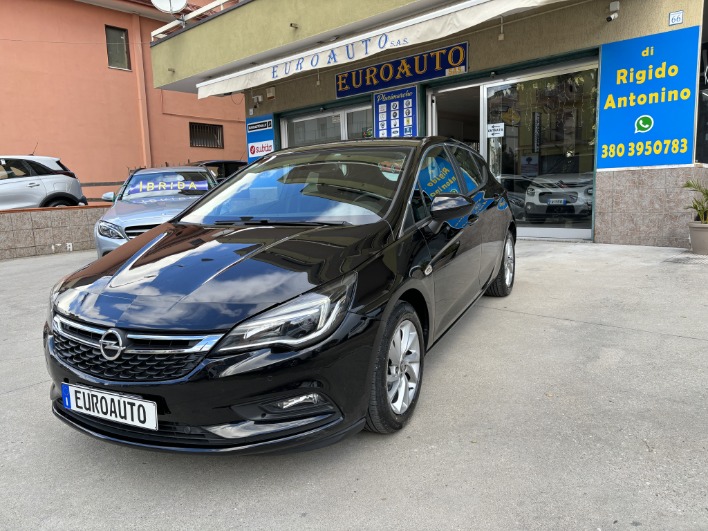 "Opel Astra 1.6 CDTi 110CV 5 porte Innovation-2019"