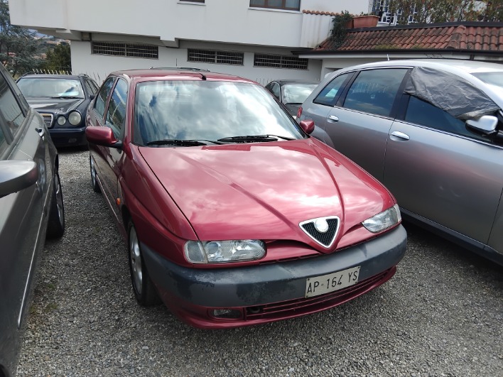 "Alfa Romeo 146i benzina 16v Twin Spark 103 cv"