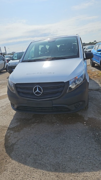 "Mercedes Vito 9 Posti Noleggio"