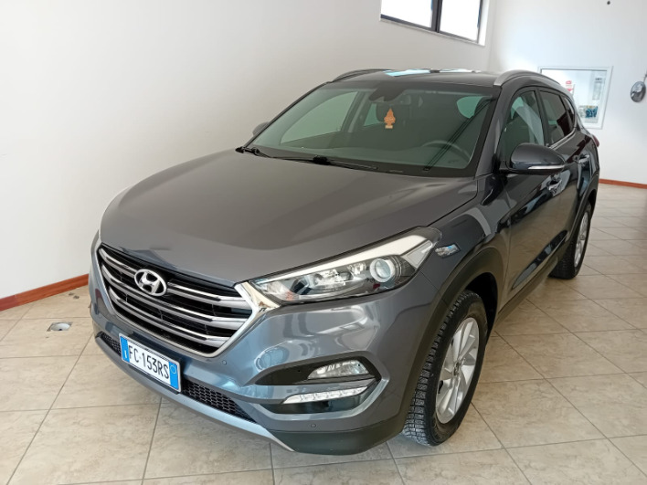 "HYUNDAI TUCSON 1.7 CRDI XPOSSIBLE"