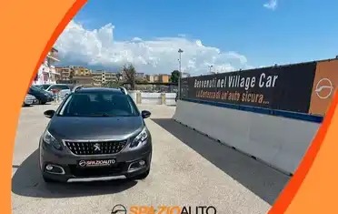 "PEUGEOT 2008 1.6 HDIe 120cv 6M *ALLURE PLUS* Full"