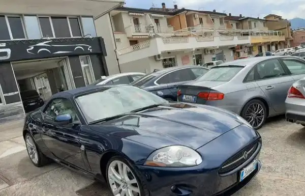 "Jaguar XK 4.2 V8 Cabrio"