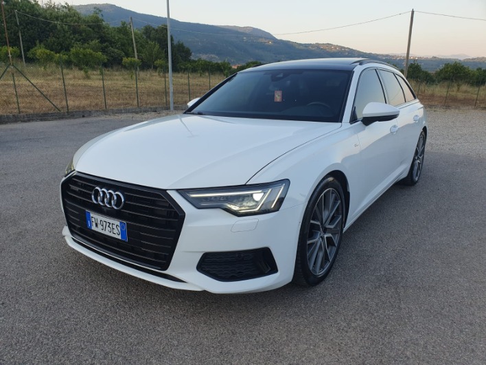 "Audi A6 Avant 45 3.0 tdi mhev Sport quattro tiptronic"