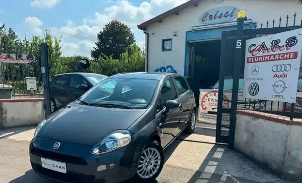 "Fiat Punto 1.2 8V 5 porte Street"