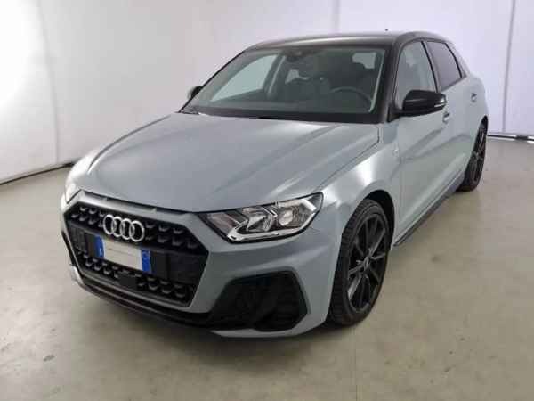 "Audi A1 A1 Sportback 35 1.5 tfsi Identity Black s-tronic"