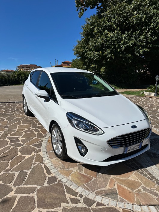 "Ford Fiesta titanium 2020 uni proprietario"