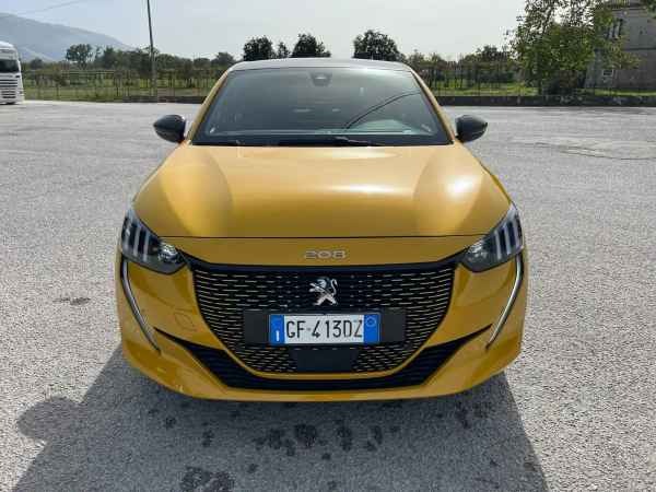 "Peugeot e-208 e-208 GT Pack 100kW"