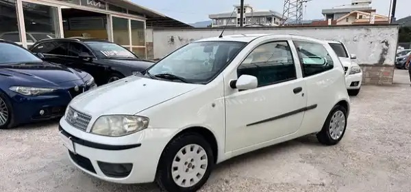 "FIAT PUNTO 1.3 MJET AUTOCARRO N1"