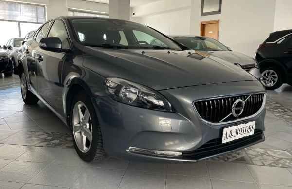 "Volvo V40 V40 2.0 d2 Inscription"