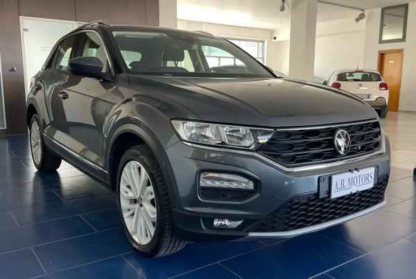 "Volkswagen T-Roc T-Roc 2.0 tdi Style 150cv dsg"