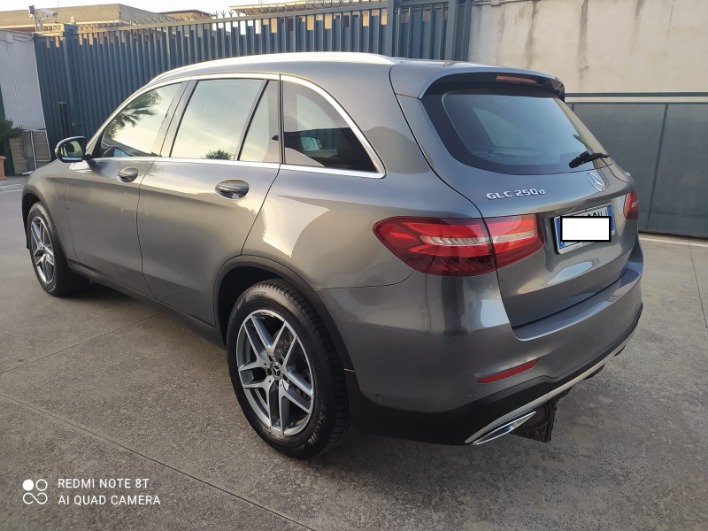 "GLC SUV  250 4 MATIC PREMIUM"