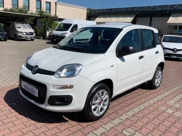 "Fiat New Panda 0.9 TwinAir Natural Power EASY GUIDABILE NEOPAT."