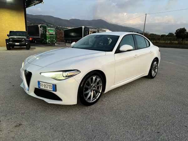 "Alfa Romeo Giulia 2.2 t Super 150cv automatico pelle xenon"