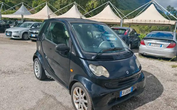 "Smart ForTwo 800 cdi 41cv 2005"