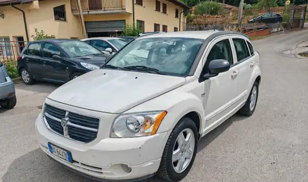 "Dodge Caliber 2.0 140cv"