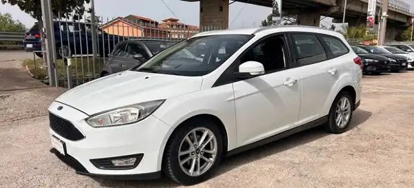 "FORD FOCUS SW 1.5 TDCI 120cv C.AUTOMATICO-NAVI N1"