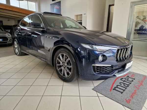 "Maserati Levante 3.0 V6 Granlusso 275cv auto my19"