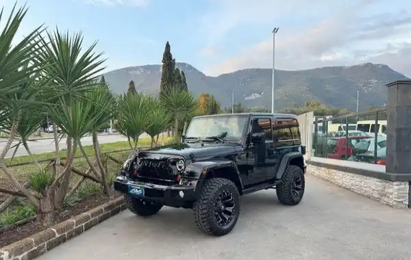 "JEEP - Wrangler - 2.8 CRD DPF Sport Auto"