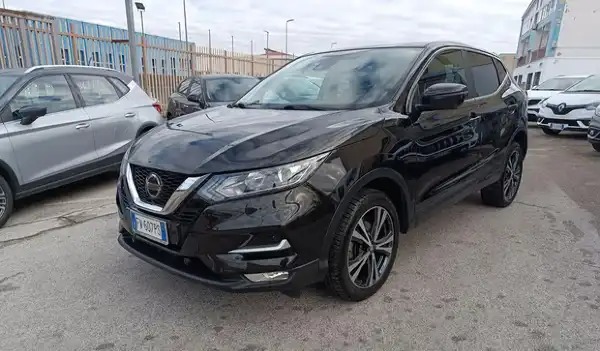 "NISSAN Qashqai 1.5 dCi 115 CV N-Connecta"