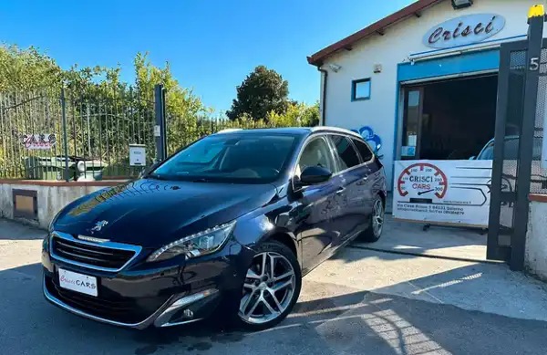 "Peugeot 308 BlueHDi 120 S&S SW Allure Pack"