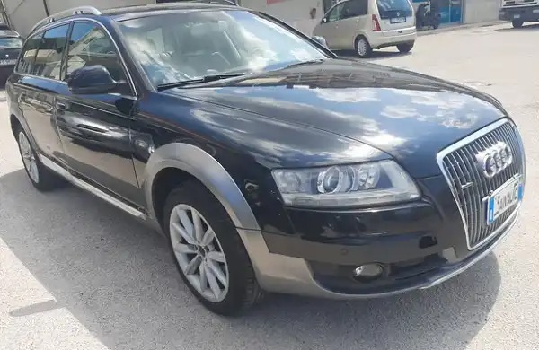 "Audi A6 allroad 3.0 TDI 240 CV F.AP. tiptronic"