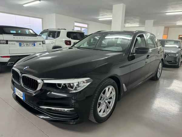 "BMW 520 520d Touring xdrive Sport auto"