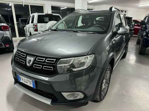 "Dacia Sandero Stepway 1.5 dci s&s 90cv auto"