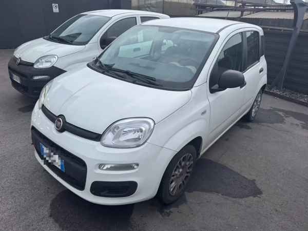 "Fiat Panda 1.2 Lounge ***Neopatentati***"