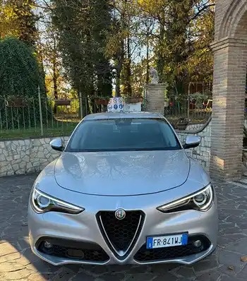 "Alfa Romeo Stelvio 2.2 Turbodiesel 210 CV AT8 Q4 E"