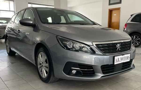 "Peugeot 308 308 SW 1.5 bluehdi Busines AUTO"