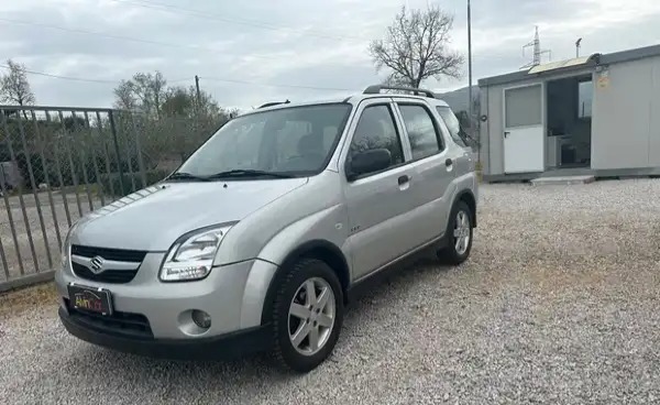 "Suzuki Ignis 1.5 16V cat 4WD Deluxe"