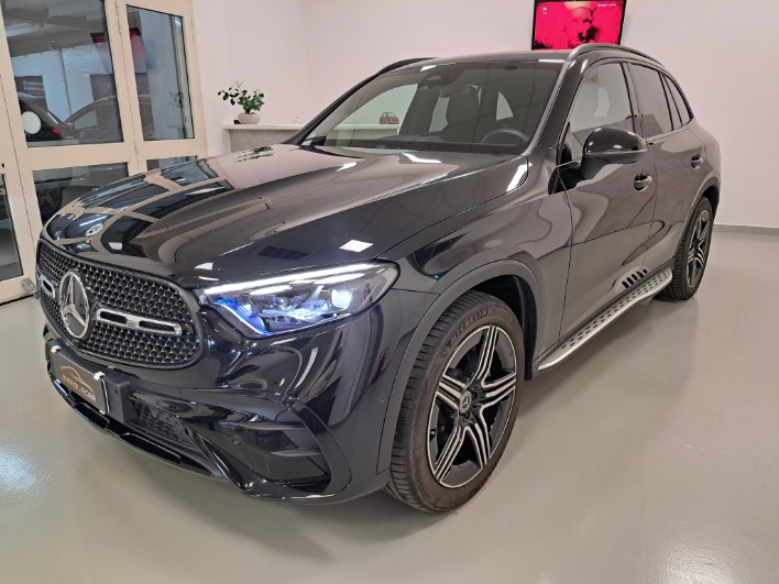 "Mercedes-Benz GLC 220 d mhev AMG Line Advanced Plus 4matic auto"