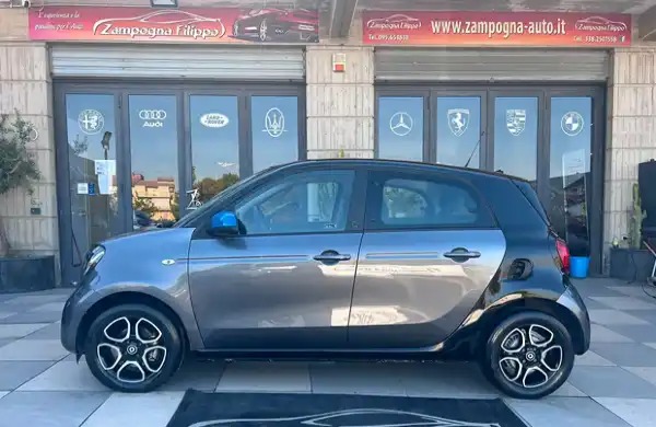 "Smart ForFour EQ Passion TETTO - 2019 IVAESP"