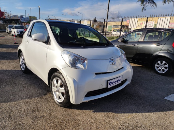 "TOYOTA IQ 1.0 68 CV SOL AUTOMATICA"