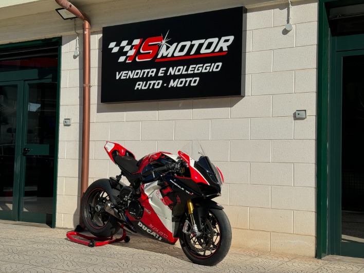 "DUCATI PANIGALE V4 S"