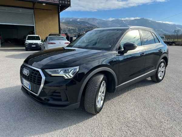 "Audi Q3 40 2.0 tdi Sport quattro 190cv s-tronic"