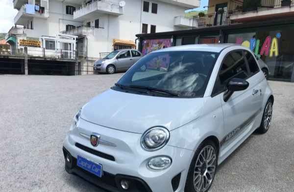 "Abarth 595 1.4 t-jet 145cv"