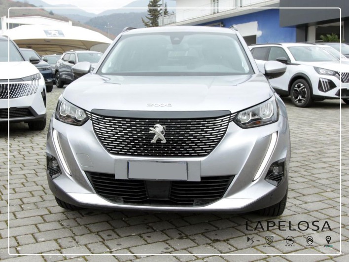 "PEUGEOT 2008 BlueHDi 100 S&S Allure"