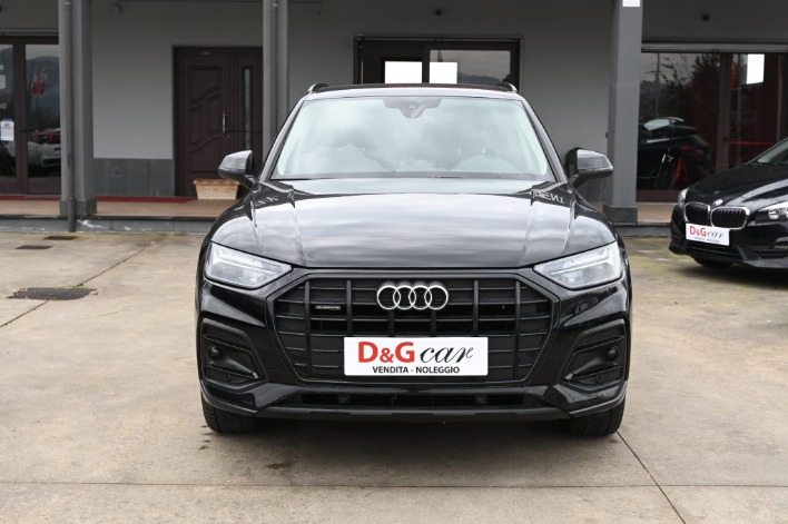 "AUDI Q5 SPORTBACK HYBRID\/DIESEL"