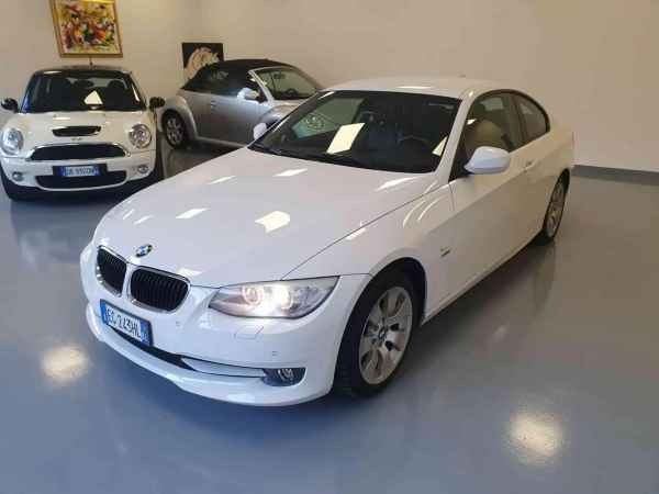 "BMW 320 d xDrive cat Coup\u00e9 Leggi Descrizione"