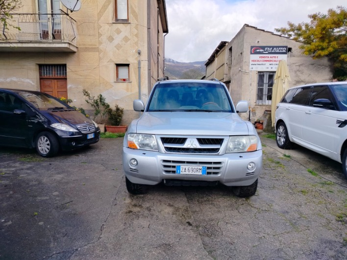 "AUTO PERFETTA MAI FATTO FUORISTRADA"