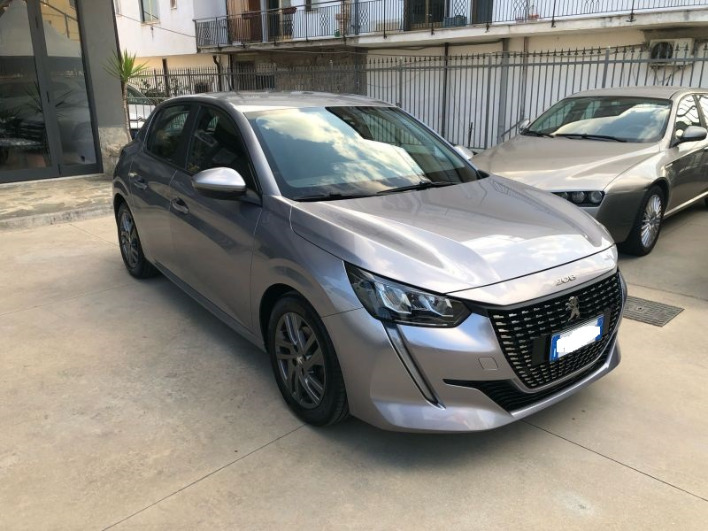 "Peugeot 208 1.2PureTech 100cv anno 2020"