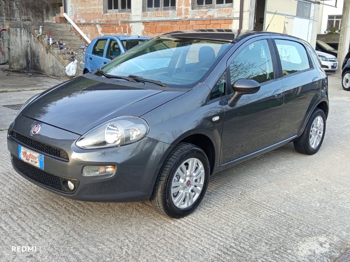"Fiat punto lounge 1.4 natural Power"