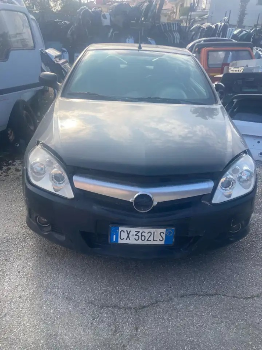 "Opel Tigra Tigra Twintop 1.3 cdti First Edition"