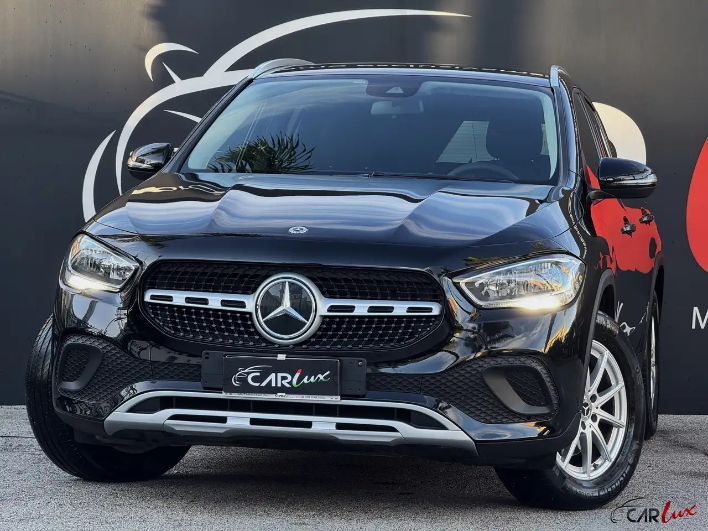 "Mercedes-Benz GLA 200 d Executive 150CV Automatic CAM PELLE"